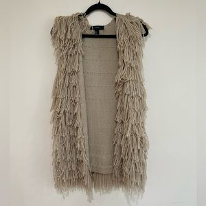 Forever 21 sleeves fringe vest size small. Nude color